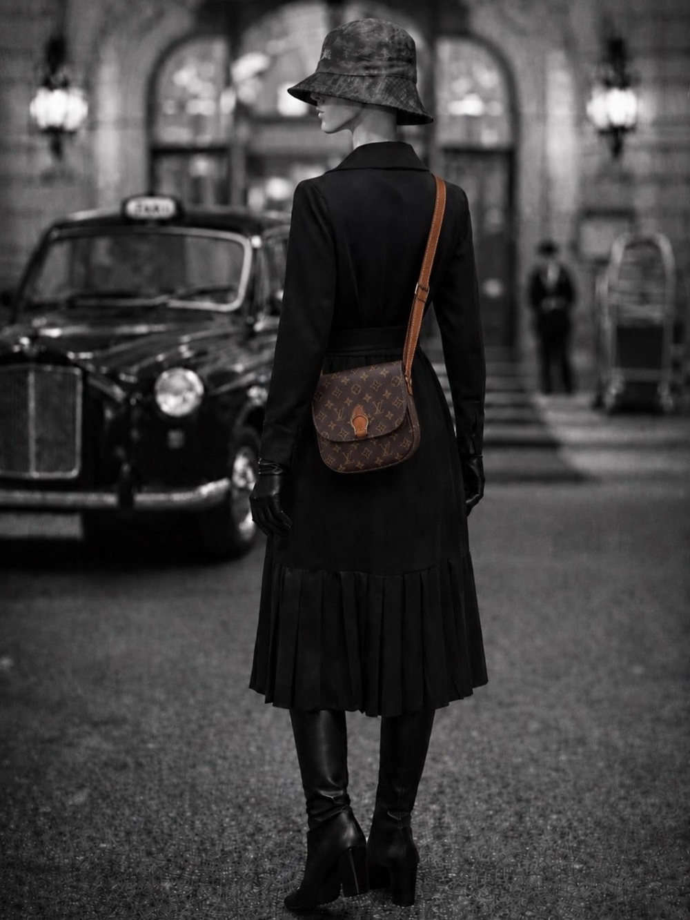 •LOUIS VUITTON• vintage monogram St. Cloud GM sling bag - Picture 5 of 14